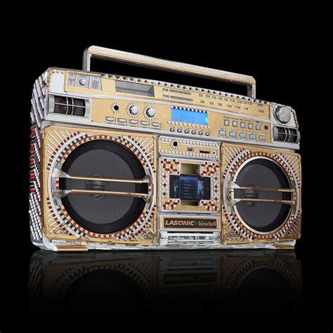 Custom boombox lethal company