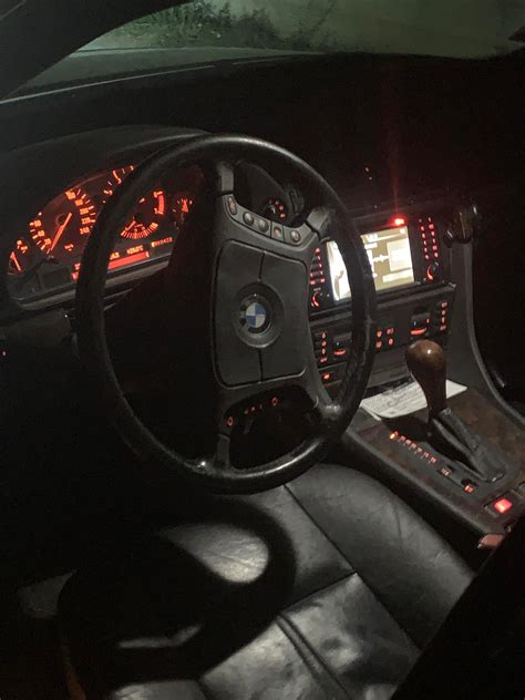 E38’s beautiful interior. : BMW