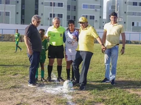 Dr Pessoa Entrega Campo De Futebol Na Zona Sudeste De Teresina