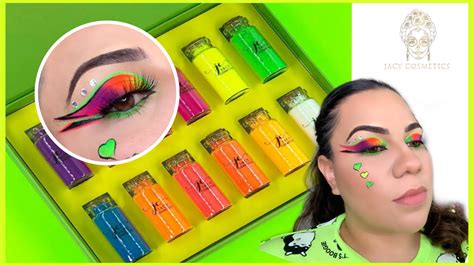 MAQUILLAJE EDITORIAL NEON MAQUILLAJE CON PIGMENTOS JACY COSMETICS