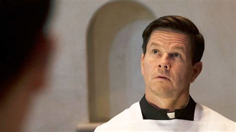 Mark Wahlberg Is Persecuted In Hollywood Because Of His Faith? | GIANT FREAKIN ROBOT