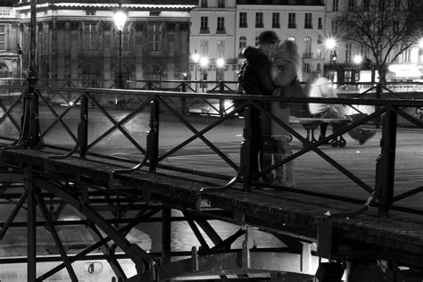 Les Amoureux Du Pont Des Arts Anne Mdr Flickr