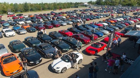 La mayor concentración de Mazda MX 5 entra en el Libro Guinness de los