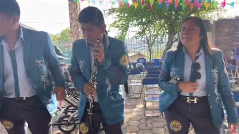 Que talentosas son las Oaxaqueñas esta CLARINETISTA DE LA BANDA