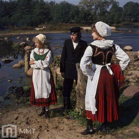 Muzeum Miejskie Tychy Strój z okolic Wielunia Folk costume Folk