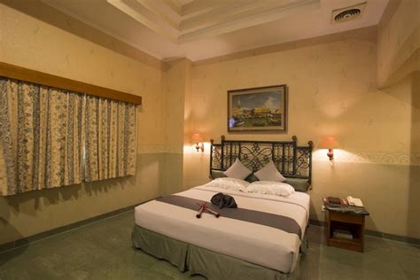 Classic Hotel Jakarta Compare Deals