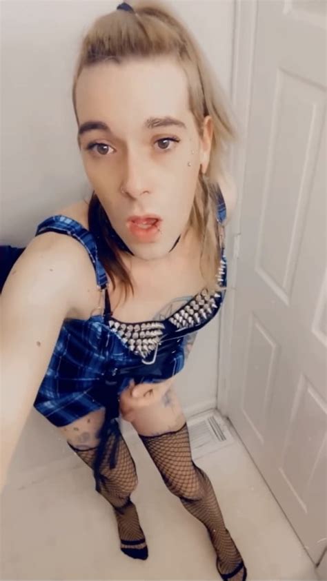 Horny Punk Rock Girl Pics Xhamster