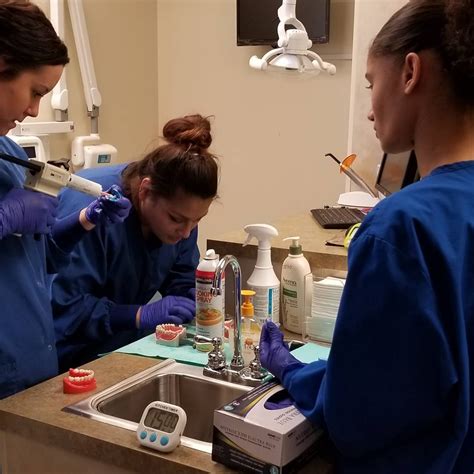 How Many Dental Assistant Jobs are Available in Colorado? - Colorado Dental Assisting School