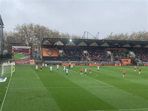 Fc Lorient Les Merlus S Inclinent Logiquement Face Montpellier