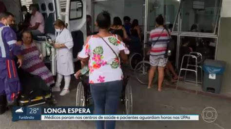 Vídeo Médicos param nos centros de saúde e pacientes aguardam horas