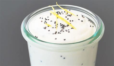 Le Yogourt Islandais Skyr Skyr Au Citron Et Graines De Pavot