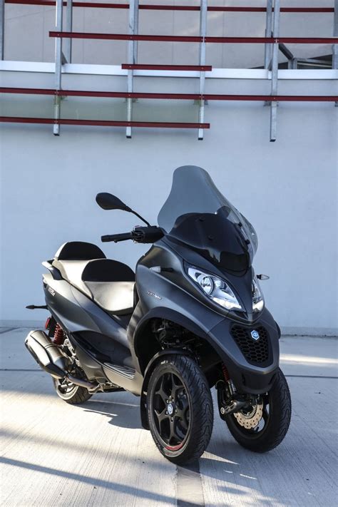 Motorrad Vergleich Vespa Gts 125 I E Super Sport 2020 Vs Piaggio Mp3