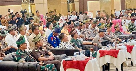 Aspidmil Kejati Riau Hadiri Bakti Kesehatan Dan Sosial Akabri Ski