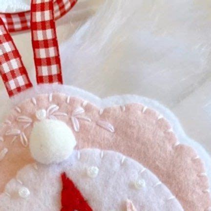 Eilene Johnson On Instagram Lots Of Christmasy Felt Ornament Charm