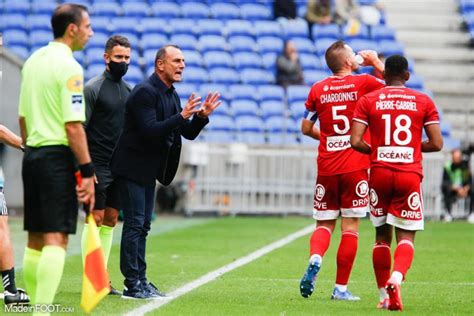 Stade Brestois Le Groupe Du Sb Pour La R Ception Du Rc Lens