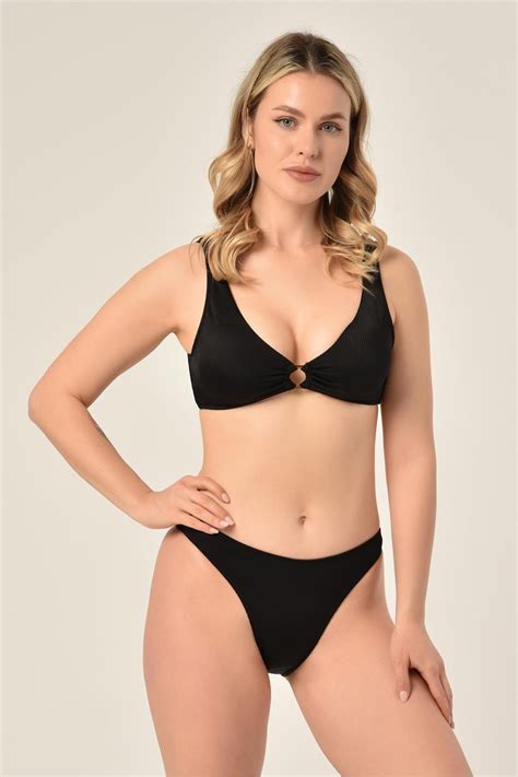 AQUAVİVA Kadın Siyah Fitilli Gögüs Kemik Halka Detaylı Bikini Takımı Fiyatı Yorumları Trendyol
