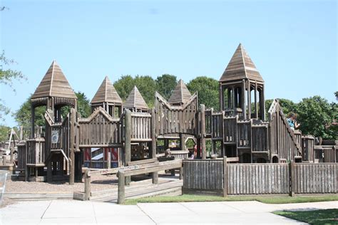 Remember Those Wooden City Park Playgrounds During The 1990 Such A