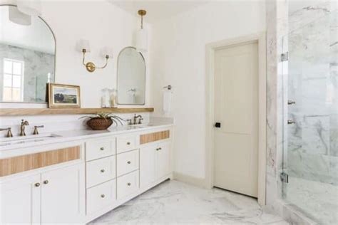 White Subway Tile Shower With Square Niche Soul Lane