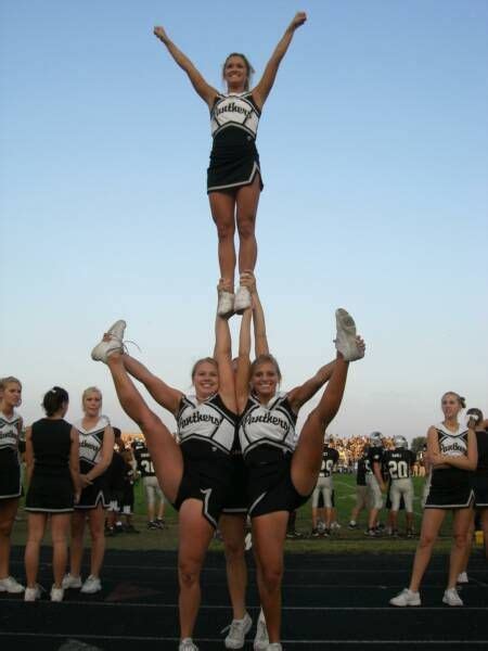 Can Football Players Do That Cheerleading Stunt Cool Cheer Stunts