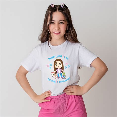 Playera Jugar Juntos Lara Campos