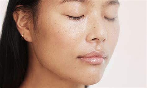 How To Get Dewy Skin Without Makeup 4 Essential Steps Toi News Toi