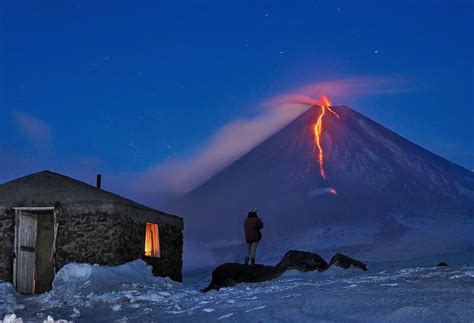 The Big Wobble The Russian Colossus Shiveluch Volcano Spews Ash