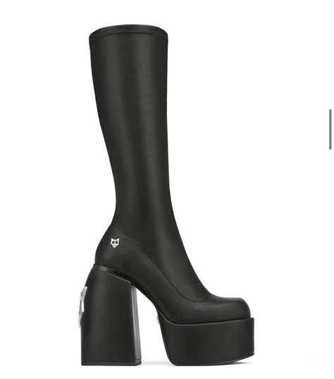 Hi Im Looking For A Cheaper Dupe Of These Naked Wolfe Boots If