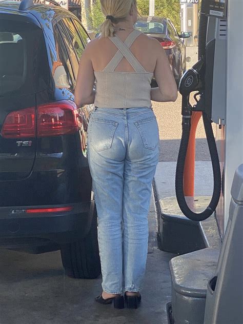 Sexy Blonde Teen With A Perfect Tight Ass Eating Her Jeans Tight
