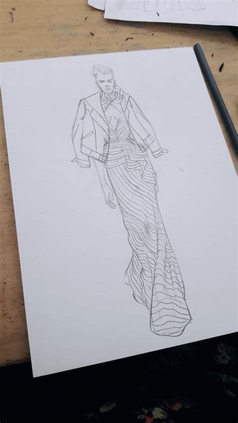 Pin By Laura Alves On Moda E Desenhos Fashion Illustration Template