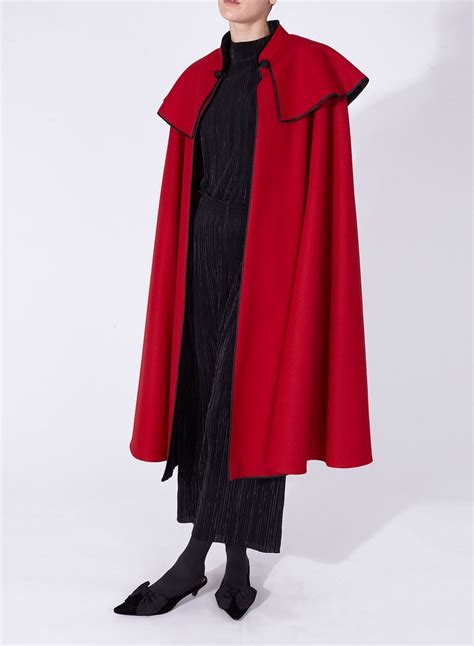 Paloma Cape Red Sesena Capes 1901 SeseÑa Capes Since 1901