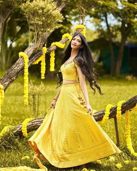 Haldi Ceremony Outfits And Dresses To Wear Updated Ceremony