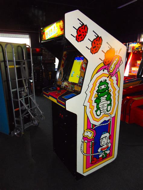 Dig Dug Arcade Game