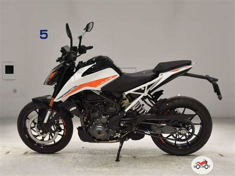 Купить б у KTM 390 Duke инжектор 6 передач в Москве белый naked bike