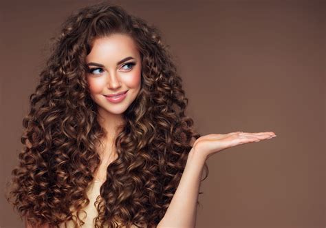 Cheveux Comment Ne Pas Se Prendre La Tête Avec Ses Boucles Elle