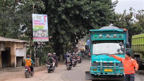 Atasi Penumpukan Kendaraan Pemkab Bogor Revisi Perbup Jam Operasional