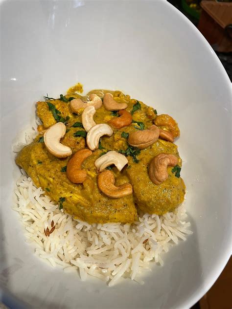 Creamy Cashew Chicken Curry Recipe