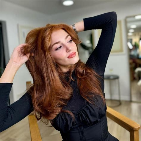 In pics: Turkish actress Hande Erçel transforms her look completely