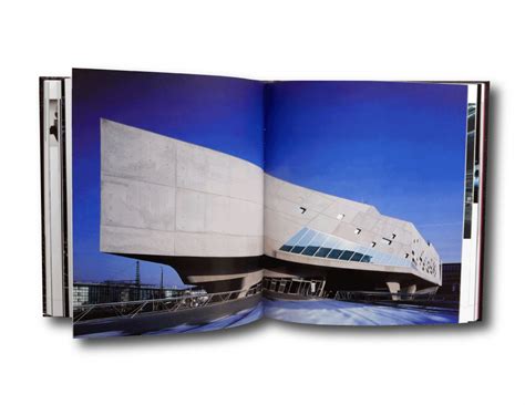 The Complete Zaha Hadid - bookm-ark.fi