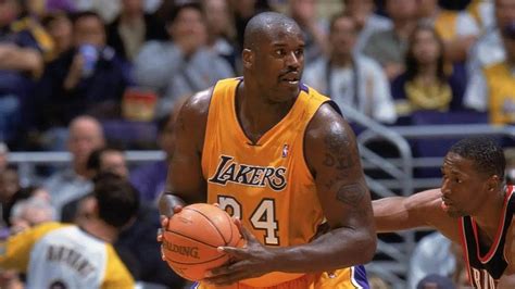 Shaquille O’neal聲稱2002年助lakers奪得三連冠時，體重達415磅 狂籃日記