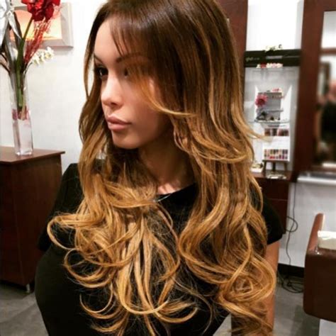 Nabilla Nouvelle Couleur De Cheveux Et Nouveau Compte Instagram