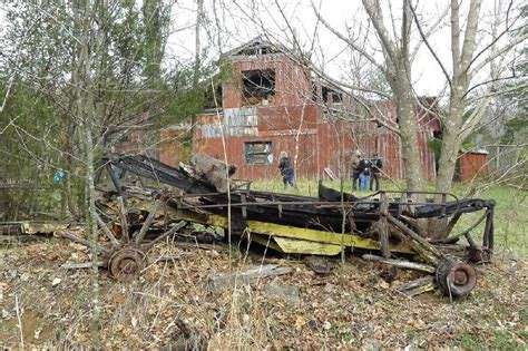 Family arrives to find Dogpatch dark, but co-owner gives tour of old ...