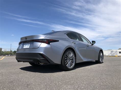 2021 Lexus IS 300 AWD Review: Evolutionary Update - Motor Illustrated