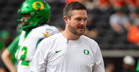 Oregon Dan Lanning Looks Ahead To Facing Chip Kelly Offense