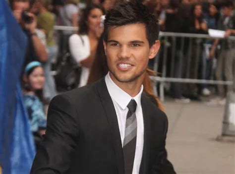 Photos Taylor Lautner J 5 Avant La Venue Du Beau Gosse à Paris