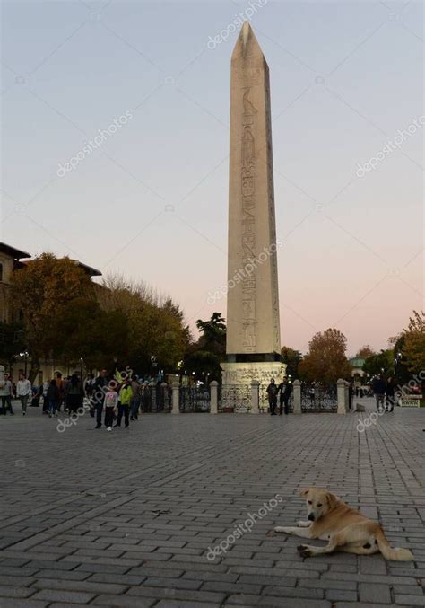 ISTANBUL TURQU A 5 DE NOVIEMBRE DE 2019 Vista Del Obelisco De