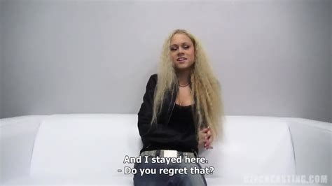 Charming Amateur Shows Her Body