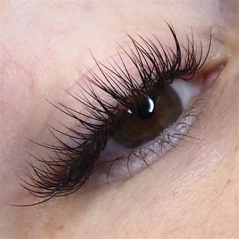 Classic Full Set 125 Classic Extensions Kitten Lash Map With A