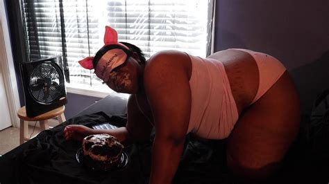 Ebony BBW Feedee Eats Cake Like A Piggy American Big Tits Porn XHamster
