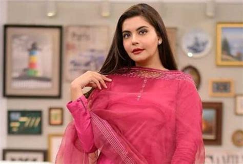 Nida Yasir Receives Backlash For Her Recent Reply To 1992 World Cup Query