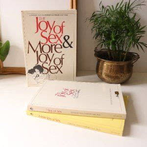 Vintage Accents 97s Sex Book Box Set 2 Books 1972 The Joy Of Sex